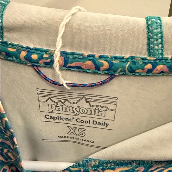 Colorful Patterned Long Sleeve Top - Picture 3 of 4